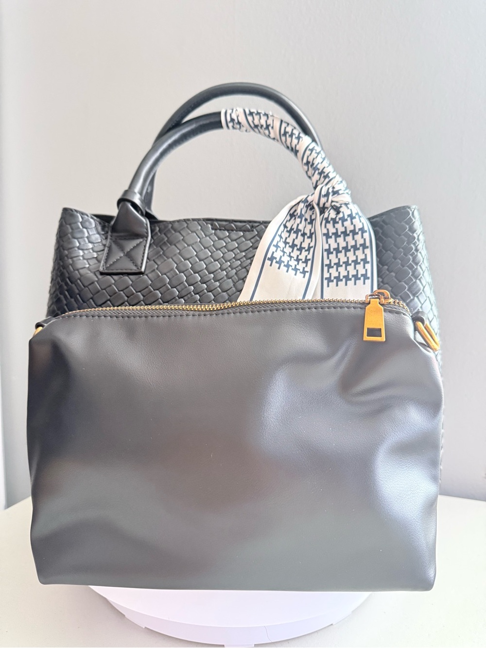 3pcs set of Black Woven Tote Bag with Matching Pouch - Picture 4 of 8